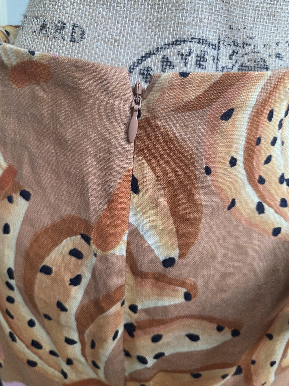 FARM Rio Peach Halter Midi Dress with Pink & Cream Accents M - Picture 5 of 9